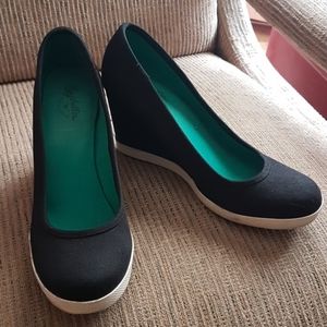 Seychelles Weekenders Wedge Runner